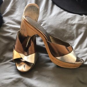 Polly pumps from Remix